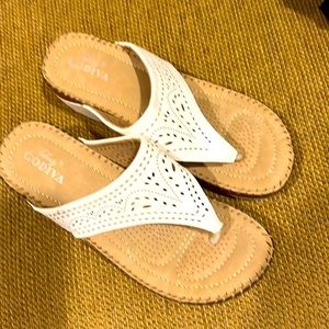 WHITE “GODIVA” sandals